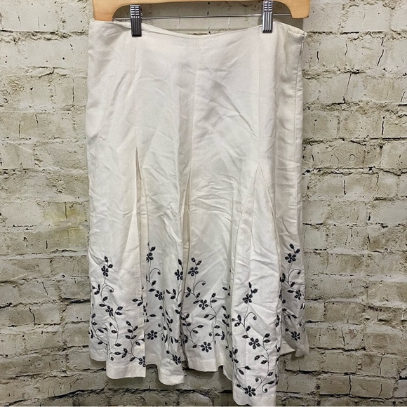 Sandro Sportswear Ivory Black Floral Embroidered Linen Blend A Line Skirt - Picture 1 of 5